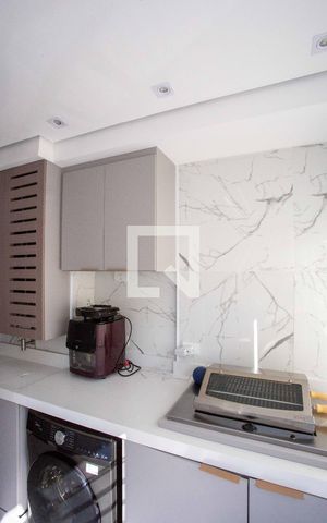 Apartamento à venda com 45m², 2 quartos e 1 vagaÁrea de Serviço