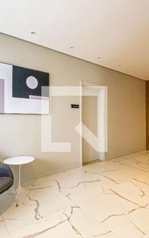 Apartamento à venda com 108m², 3 quartos e 2 vagas Apartamento à venda com 108m², 3 quartos e 2 vagasHall