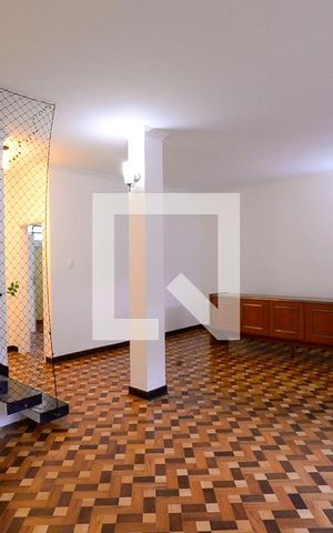 Casa para alugar com 120m², 3 quartos e 1 vaga Casa para alugar com 120m², 3 quartos e 1 vagaSala