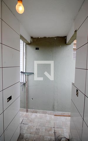 Casa para alugar com 40m², 1 quarto e sem vaga Casa para alugar com 40m², 1 quarto e sem vagaÁrea de Serviço