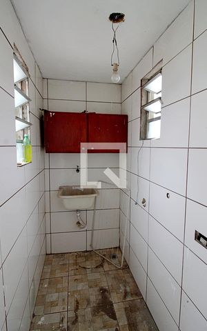 Casa para alugar com 40m², 1 quarto e sem vaga Casa para alugar com 40m², 1 quarto e sem vagaÁrea de Serviço