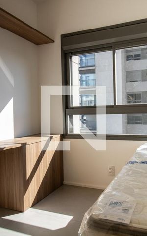 Apartamento à venda com 65m², 2 quartos e 1 vaga Apartamento à venda com 65m², 2 quartos e 1 vagaQuarto- janela