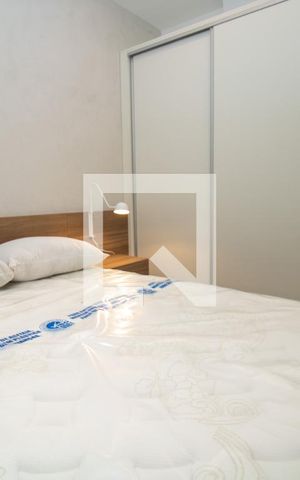 Apartamento à venda com 65m², 2 quartos e 1 vaga Apartamento à venda com 65m², 2 quartos e 1 vagaSuite- armário