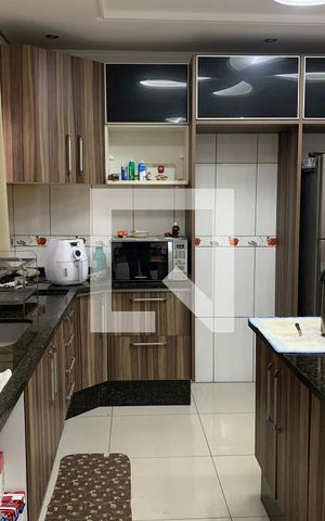 Casa à venda com 320m², 2 quartos e 8 vagasCozinha