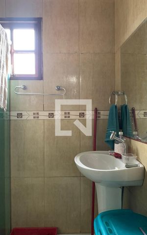 Casa à venda com 320m², 2 quartos e 8 vagasLavabo