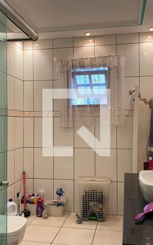Casa à venda com 320m², 2 quartos e 8 vagasBanheiro da Suíte