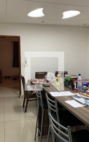 Casa à venda com 320m², 2 quartos e 8 vagasCozinha