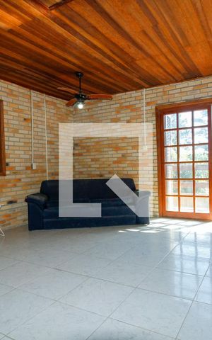 Casa para alugar com 460m², 4 quartos e 4 vagasSala 2
