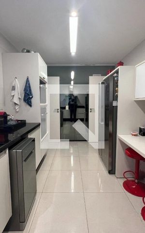 Apartamento à venda com 274m², 3 quartos e 5 vagas