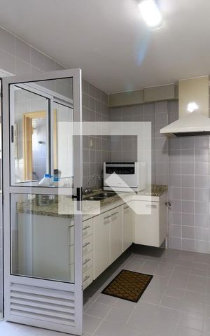 Apartamento para alugar com 101m², 3 quartos e 2 vagas Apartamento para alugar com 101m², 3 quartos e 2 vagasCozinha