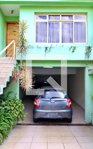 Casa à venda com 200m², 3 quartos e 4 vagasEntrada