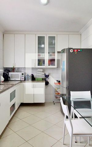 Casa à venda com 200m², 3 quartos e 4 vagasCozinha