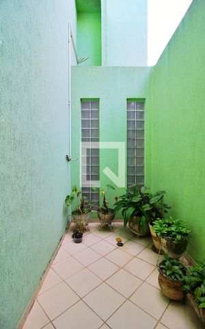Casa à venda com 200m², 3 quartos e 4 vagasJardim de Inverno