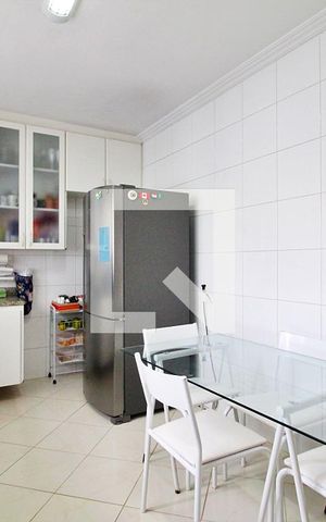 Casa à venda com 200m², 3 quartos e 4 vagasCozinha