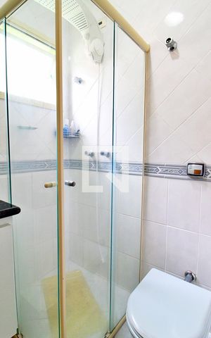Casa à venda com 200m², 3 quartos e 4 vagasBanheiro