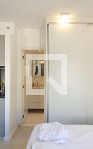 Studio para alugar com 32m², 1 quarto e 1 vaga Studio para alugar com 32m², 1 quarto e 1 vagaStudio