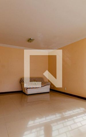 Casa para alugar com 421m², 5 quartos e 4 vagas Casa para alugar com 421m², 5 quartos e 4 vagasSala 1