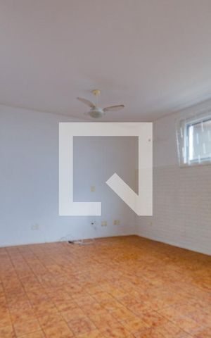Casa para alugar com 421m², 5 quartos e 4 vagas Casa para alugar com 421m², 5 quartos e 4 vagasSala 2