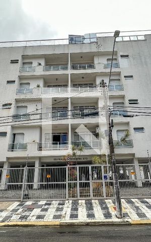 Apartamento para alugar com 119m², 3 quartos e 1 vaga Apartamento para alugar com 119m², 3 quartos e 1 vagaFachada
