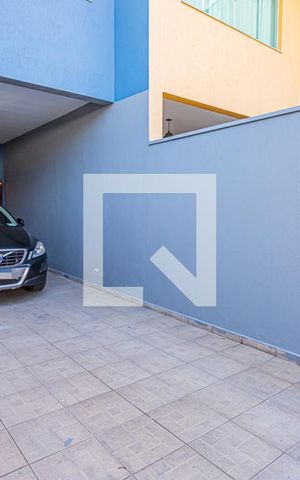 Casa à venda com 240m², 3 quartos e 3 vagas Casa à venda com 240m², 3 quartos e 3 vagasGaragem