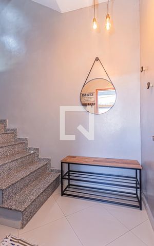 Casa à venda com 240m², 3 quartos e 3 vagas Casa à venda com 240m², 3 quartos e 3 vagasHall de entrada