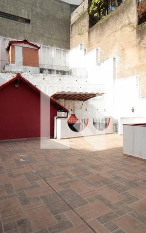 Casa à venda com 284m², 3 quartos e 2 vagas Casa à venda com 284m², 3 quartos e 2 vagasÁrea comum