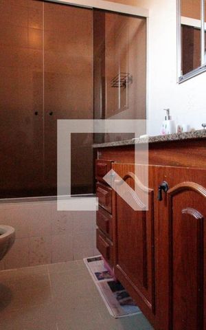 Casa à venda com 284m², 3 quartos e 2 vagas Casa à venda com 284m², 3 quartos e 2 vagasBanheiro da Suíte 3