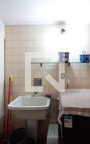 Casa à venda com 284m², 3 quartos e 2 vagas Casa à venda com 284m², 3 quartos e 2 vagasLavanderia