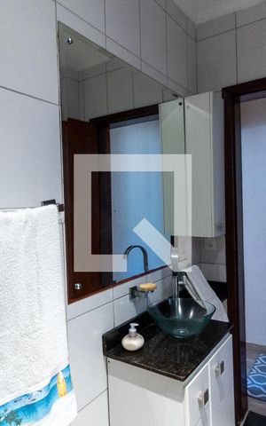 Casa à venda com 150m², 4 quartos e 6 vagasBanheiro 2
