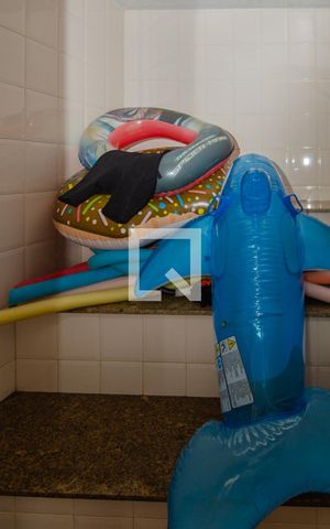 Casa de condomínio à venda com 1180m², 4 quartos e 3 vagas Casa de condomínio à venda com 1180m², 4 quartos e 3 vagasSauna