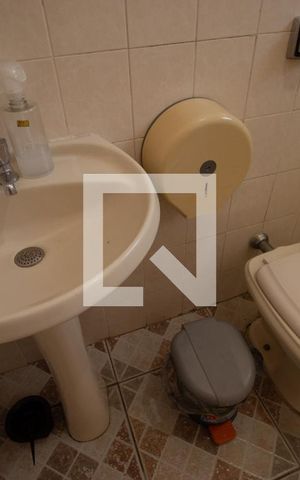 Casa à venda com 90m², 4 quartos e 3 vagas Casa à venda com 90m², 4 quartos e 3 vagasBanheiro 1