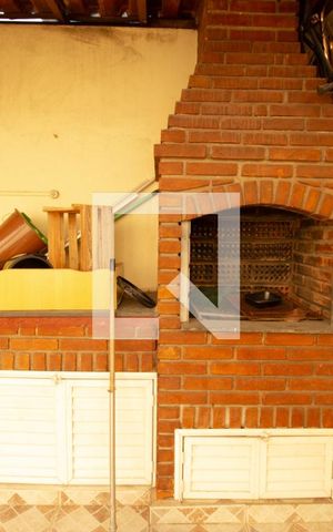 Casa à venda com 90m², 4 quartos e 3 vagas Casa à venda com 90m², 4 quartos e 3 vagasChurrasqueira