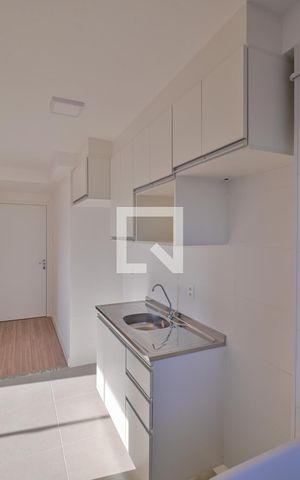 Apartamento para alugar com 41m², 2 quartos e sem vaga Apartamento para alugar com 41m², 2 quartos e sem vagaCozinha e Área de Serviço