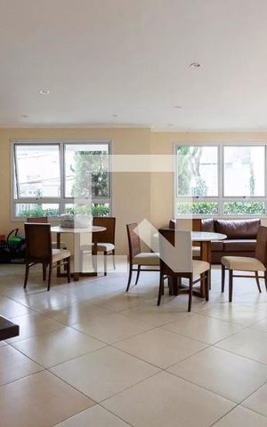 Apartamento à venda com 61m², 2 quartos e 1 vaga Apartamento à venda com 61m², 2 quartos e 1 vagaÁrea comum - Salão de festas