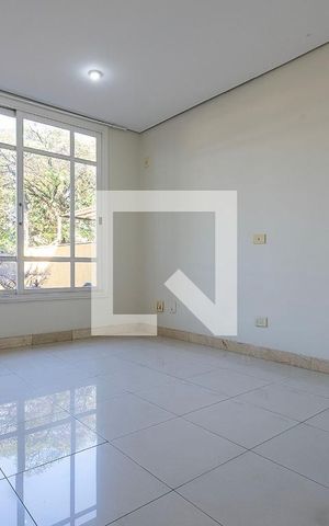 Casa à venda com 250m², 4 quartos e 2 vagas Casa à venda com 250m², 4 quartos e 2 vagasSala 2