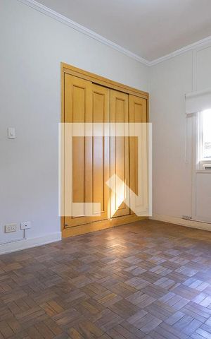 Casa à venda com 250m², 4 quartos e 2 vagas Casa à venda com 250m², 4 quartos e 2 vagasQuarto 4