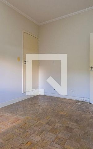 Casa à venda com 250m², 4 quartos e 2 vagas Casa à venda com 250m², 4 quartos e 2 vagasQuarto 4