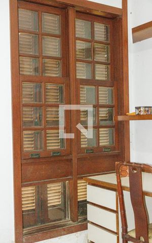 Casa de condomínio à venda com 550m², 5 quartos e 3 vagas