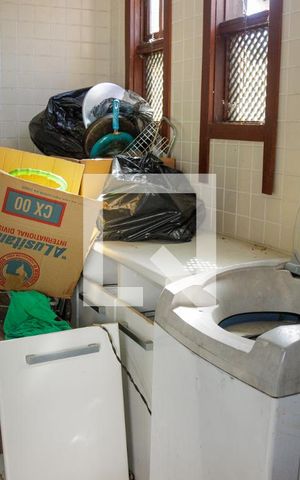 Casa de condomínio à venda com 550m², 5 quartos e 3 vagas