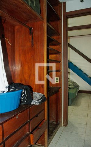 Casa de condomínio à venda com 550m², 5 quartos e 3 vagas