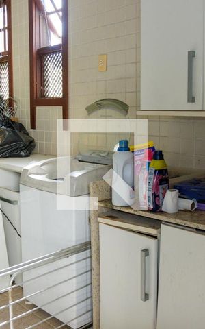Casa de condomínio à venda com 550m², 5 quartos e 3 vagas