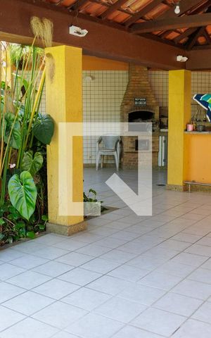 Casa de condomínio à venda com 550m², 5 quartos e 3 vagas