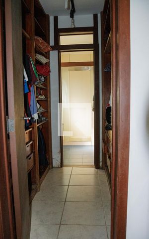 Casa de condomínio à venda com 550m², 5 quartos e 3 vagas