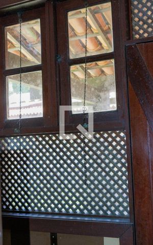Casa de condomínio à venda com 550m², 5 quartos e 3 vagas