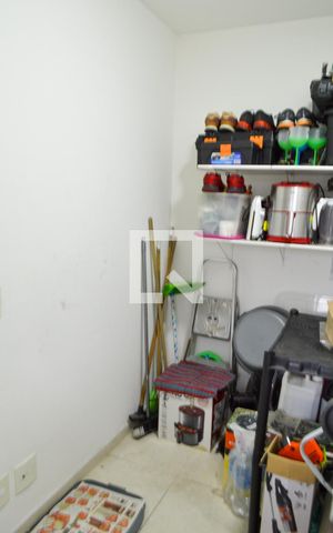 Apartamento à venda com 100m², 4 quartos e 2 vagas Apartamento à venda com 100m², 4 quartos e 2 vagasQuarto de Serviço