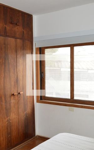 Casa à venda com 350m², 5 quartos e 6 vagasSuíte 1