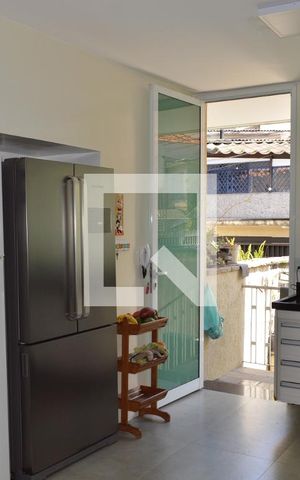Casa à venda com 350m², 5 quartos e 6 vagasCozinha