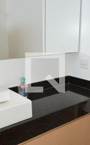 Casa à venda com 350m², 5 quartos e 6 vagasBanheiro da Suíte 2