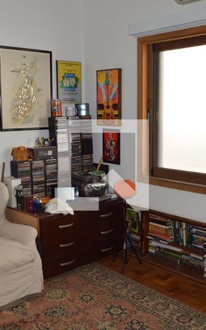Casa à venda com 350m², 5 quartos e 6 vagasQuarto