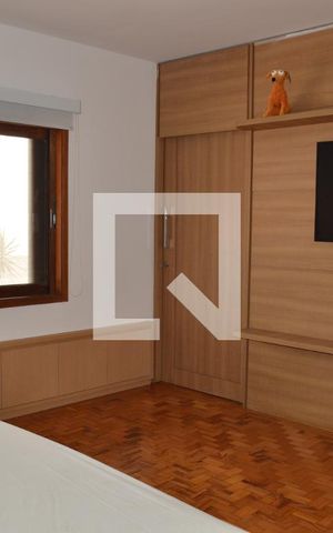 Casa à venda com 350m², 5 quartos e 6 vagasSuíte 2